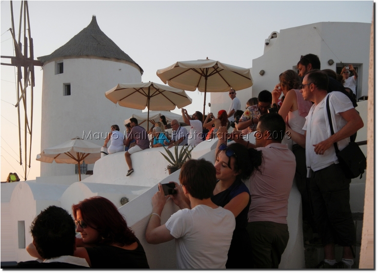 Isola di Santorini 2013 - "insieme al tramonto" Oia
